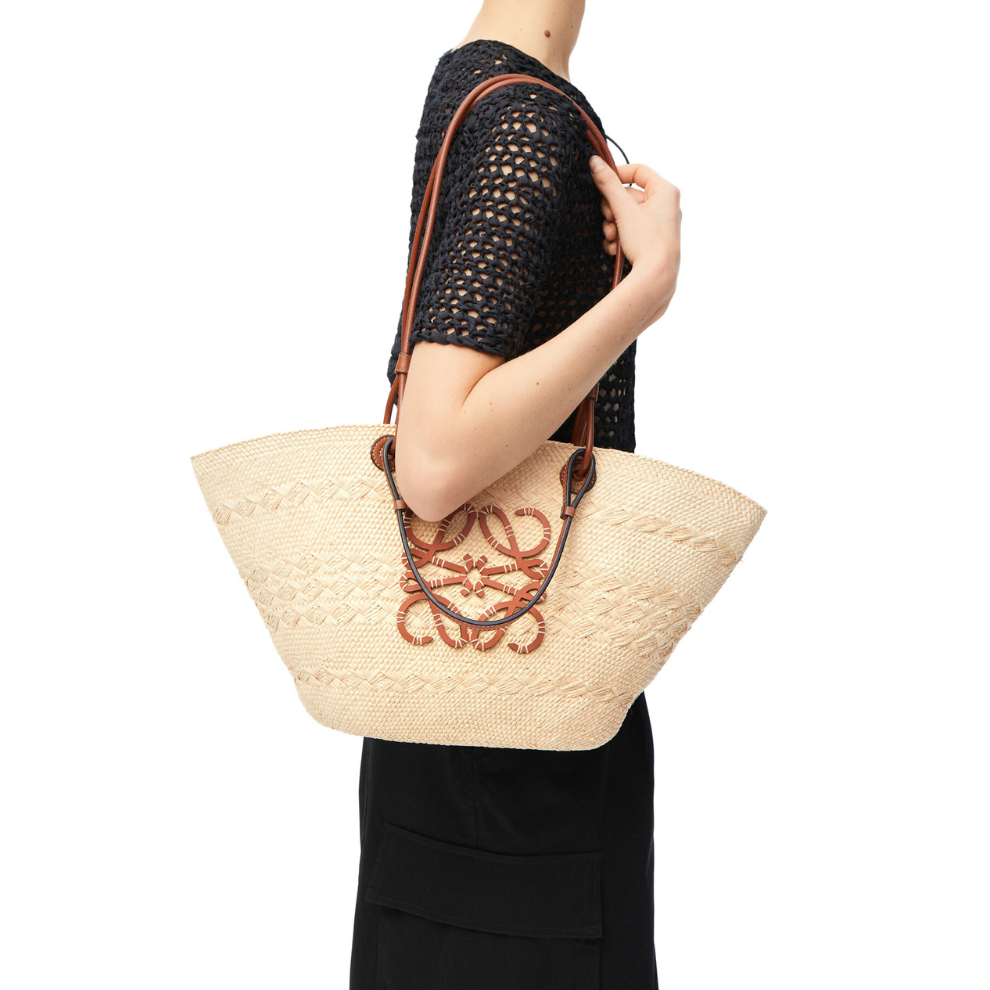 Buy LOEWE Medium Anagram Basket bag in iraca palm and calfskin | Krewsa South Africa
